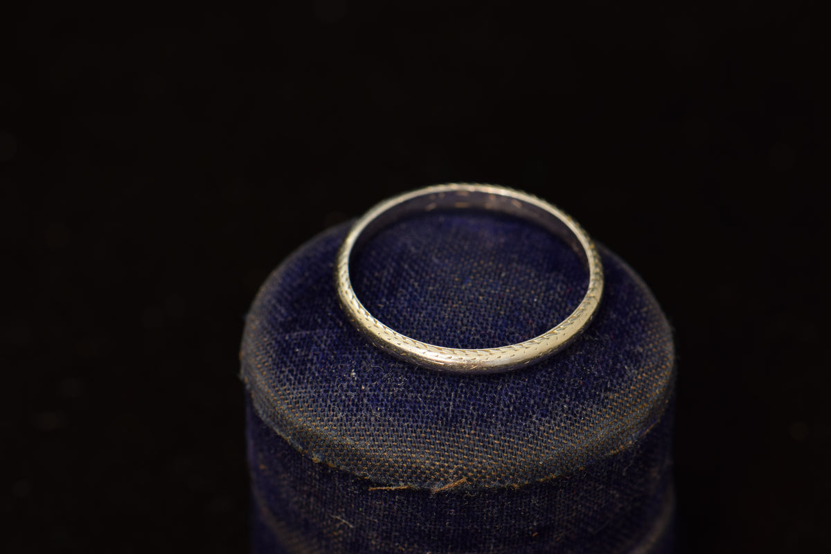 Platinum Engraved Band, 8.25