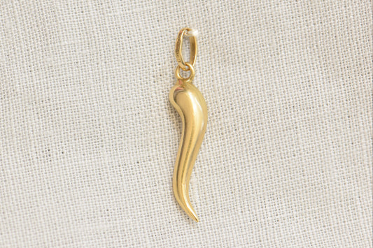 18k Cornicello ~ Italian Horn