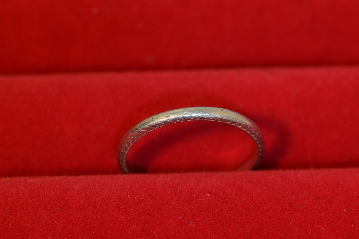 Platinum Engraved Band, 8.25